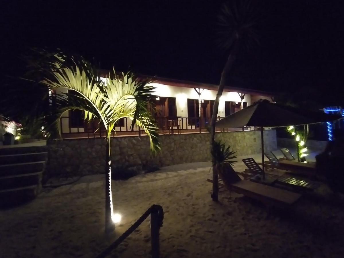 Double'A Beach House Lembongan Extérieur photo